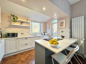 Photo 23- click for photo gallery